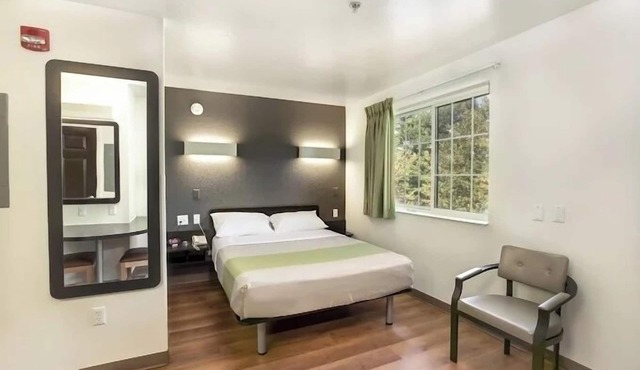 Relaxing Stay Near Route 18