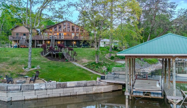 Rhinostar Lakeside Retreat On Watts Bar Lake