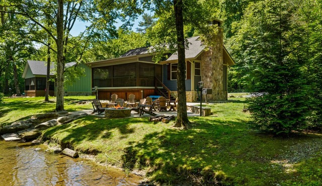 Riverside Retreat with 2 Cabins