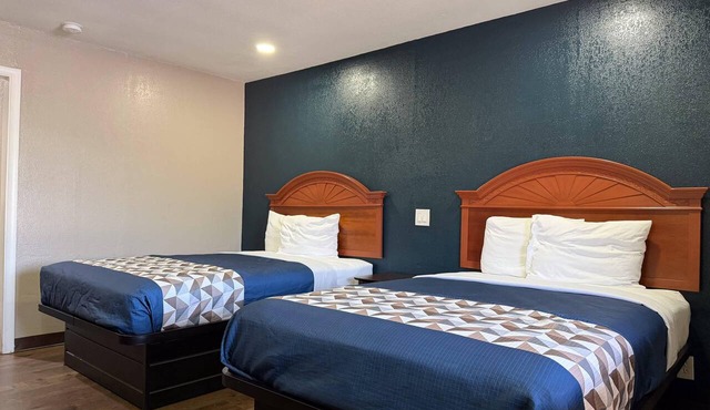 Rodeway Inn & Suites in Ada