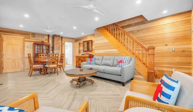 Sea Bright Cottage · Steps to Beach · Private Yard