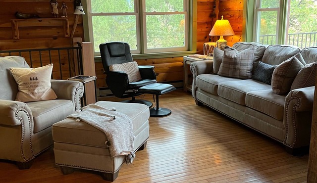 Secluded 3 Bedroom Cabin
