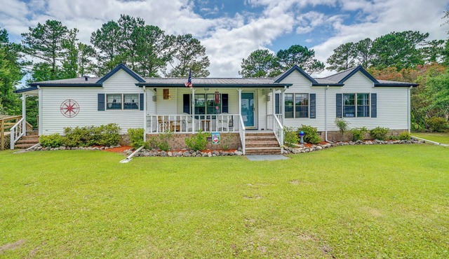 Secluded Hampstead Vacation Rental with Deck!