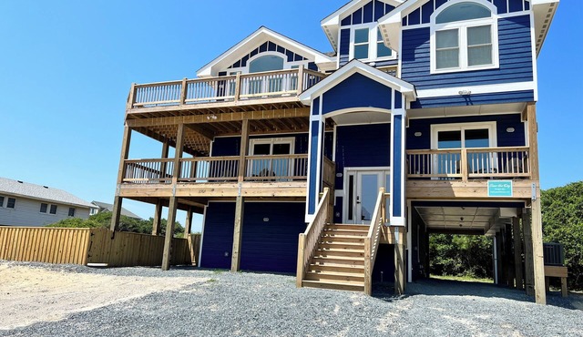 Semi-Oceanfront, Newer 7 Bedroom, 7.5 Bath, Theater, Pool, Hot Tub, WiFi