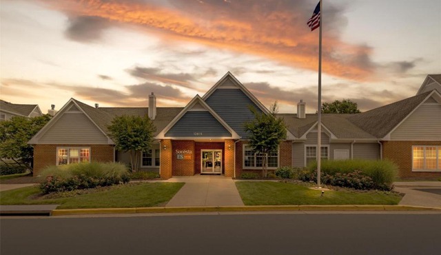 Sonesta ES Suites Fairfax Fair Lakes