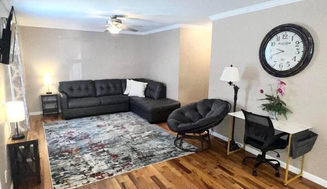 Spacious 2 Bedroom Townhouse