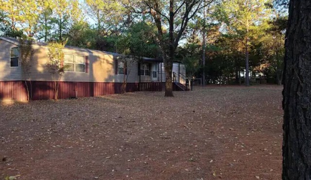 Spacious 3 BD/2 BA home close to 69 and 9A Hwy