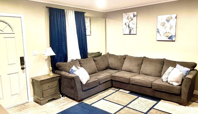 Spacious 5-bedroom house in enjoyable Montgomery with AC, WiFi