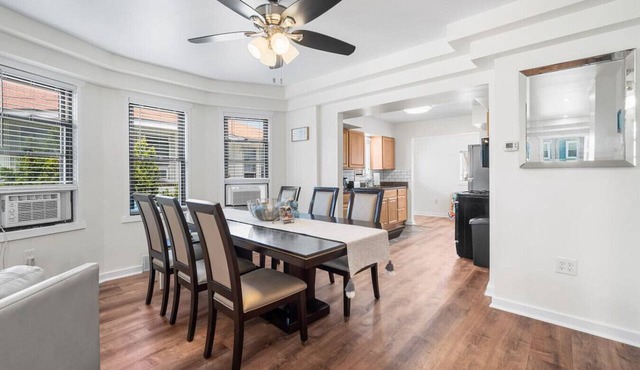 Spacious 6BR - Sleeps 18| Beach Gear | Deck | BBQ