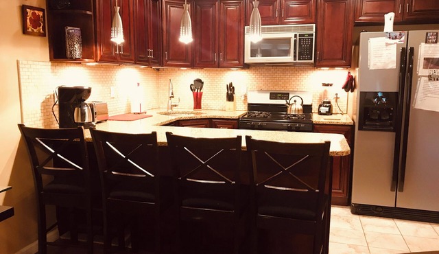 Spacious Amazing 3 Bedroom!