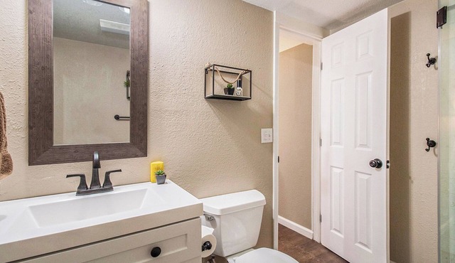 Spacious Family home in Denver/Littleton!