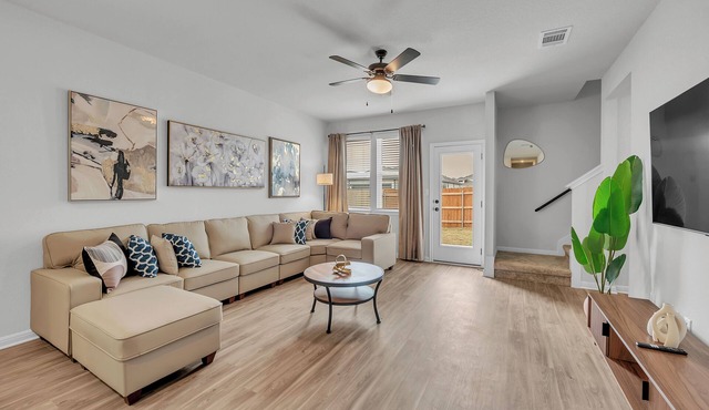 Spacious fully equipped 4bed3bath home in RR close to Kalahari, parks and Austin
