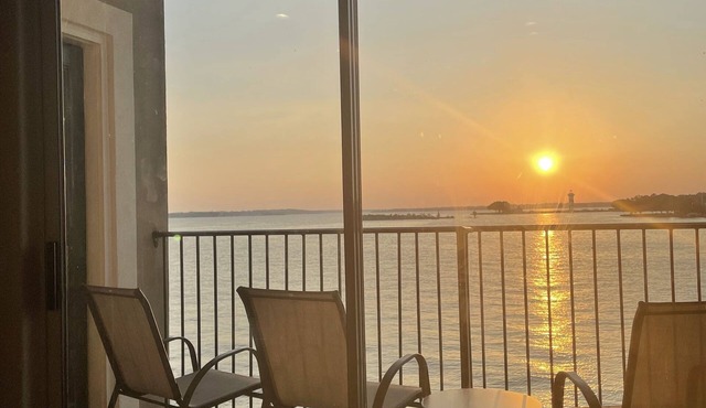 Spacious Waterfront Condo With Sunset Views, Pool, and Family-Friendly Amenities