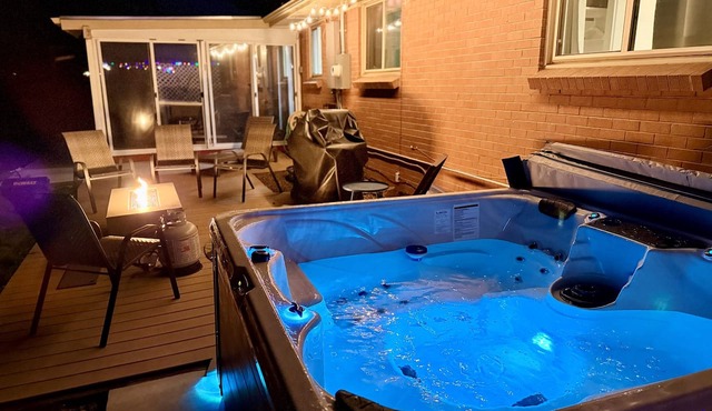 Spectacular Mountain Views - Hot Tub & Fire Pit