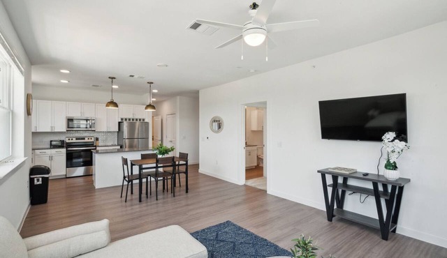 Spectra Parks 5309, Modern 2Bd Apartment