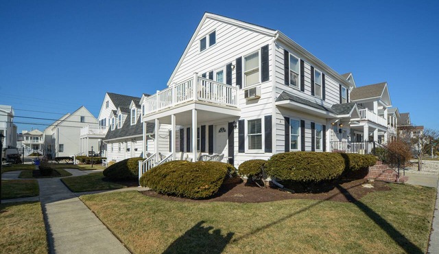 Stainless Steel appliances, Granite counter tops, Large ceramic tile shower, and Flatscreen TVs.