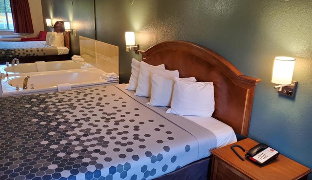 Stonewood Inn & Suites of Carrollton - Smithfield