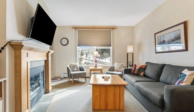 Stratton Mountain Condo with Shared Pool, Hot Tubs, and Sauna - Walk to Lifts