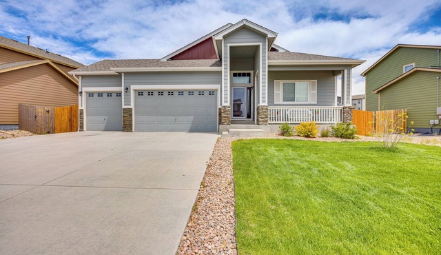 Stunning Peyton Retreat w/Game Room, Private Yard