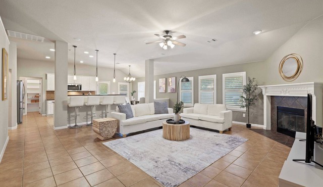 Stylish 3BR Home｜Fully Furnished｜Single Story｜Garage Access｜Study Room #42141