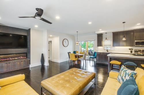 Stylish & Modern Lenexa Haven w/Fire Pit & Deck!