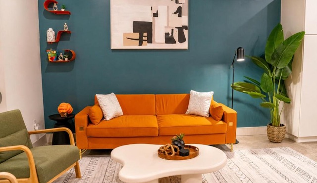 Stylish North Shore Townhouse