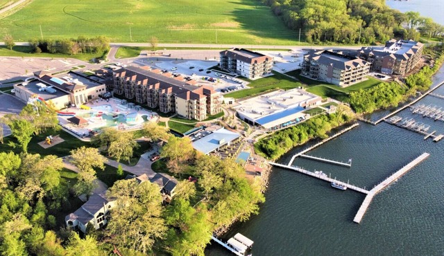 Sun Rays and Lake Days in the Brooklyn at Bridges Bay Resort