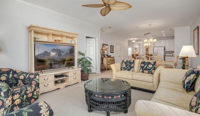Sunset Island Luxury 3BR Unit – Free Linen Package