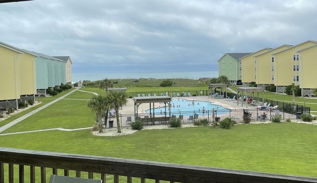 SUNSHINE condo - 5 star rated 1BR condo on Topsail Island 6 years!