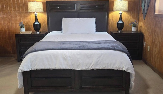 Superb studio with AC in charming Dayton Texas. in Dayton