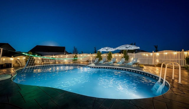 Sweet Escape Farmhouse with Pool and Movie Room