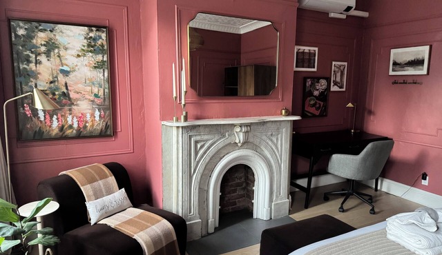 Terrific 2-bedroom townhome with AC in vibrant Brooklyn