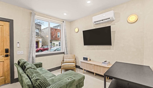 The Blanco | Chic 1BR with Private Balcony