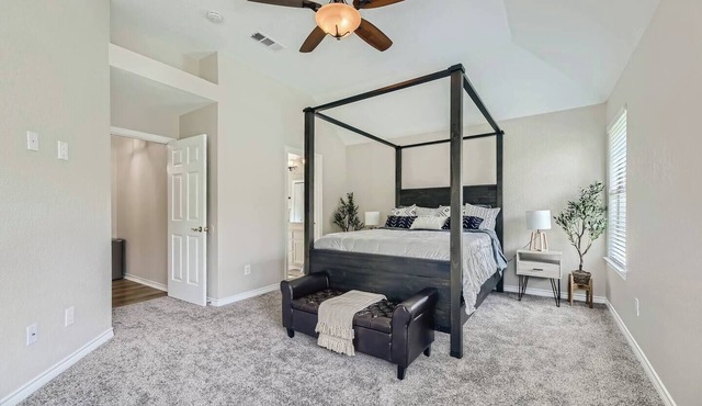 The Clover House Georgetown is the perfect getaway for families or workers seeking a home base while in town. This charming retreat features a warm, inviting interior with modern amenities, a fully equipped kitchen, and comfortable living spaces.