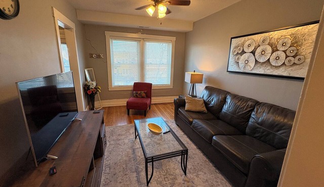The Olive #5, charmer in BEAUtiful Sherman Hills!