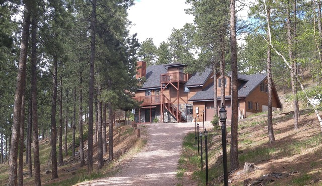 The Owl's Nest, Black Hills Vacation Home located in Central Black Hills
