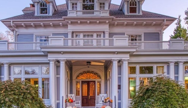 The Tidewater Inn