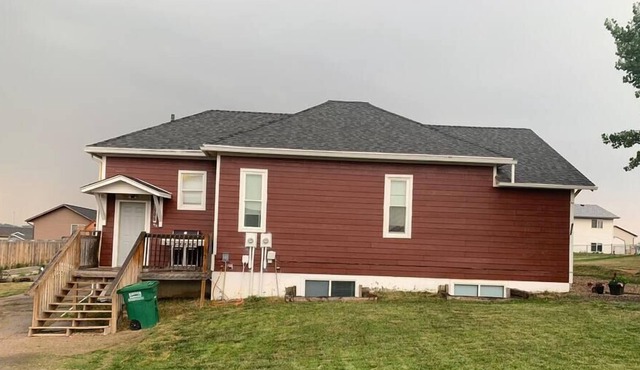 This home is a Lower level/garden level duplex