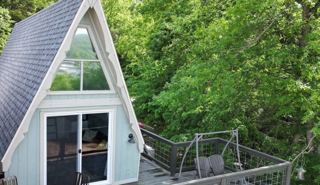 Tiny AFrame/Fire Pit/Pets/Lake Access/Dogwood Canyon in Lampe