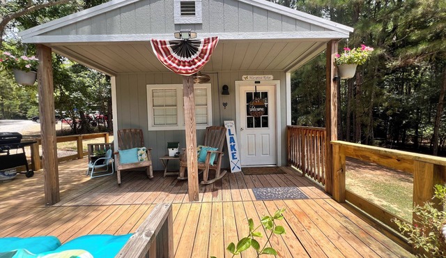 Tiny house in Etoile steps from Lake Sam Rayburn