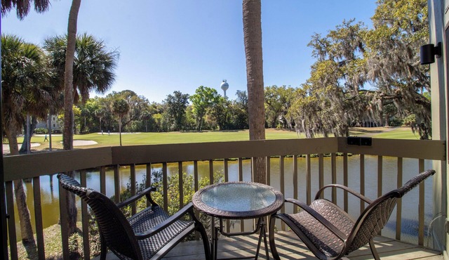 Tranquil cottage overlooking the golf course