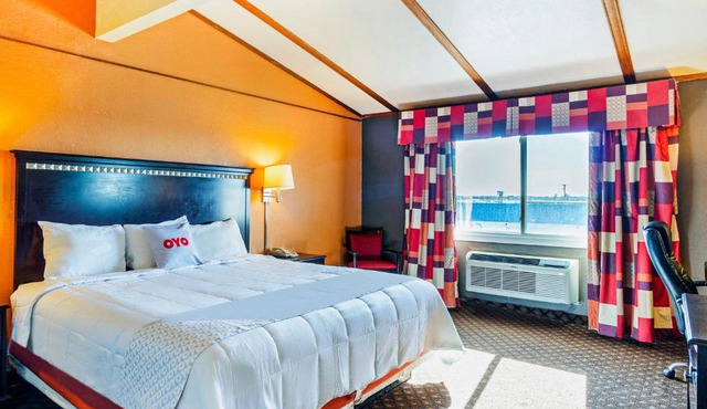 Travelodge by Wyndham Dodge City KS