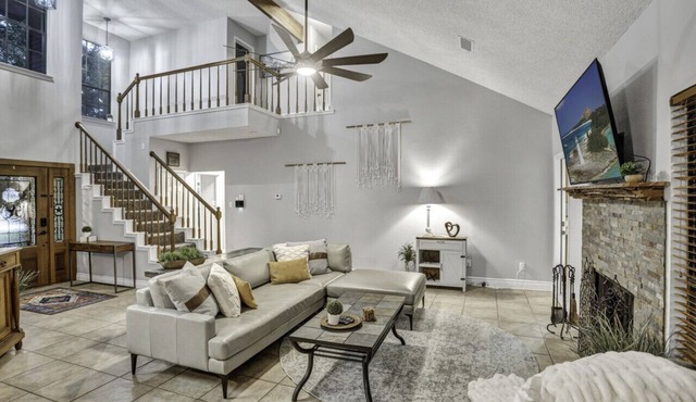 Triple C Retreat + Pool & Spa