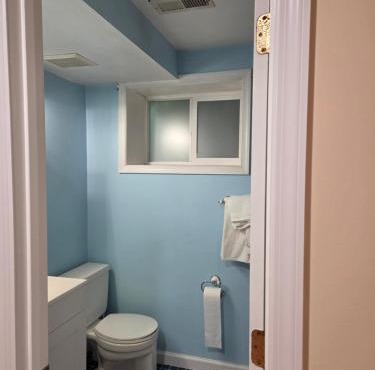 Two bedroom apartment in quiet neighborhood