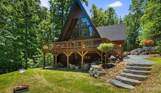 Unique '72 A-Frame: Firepit, Hot Tub, Jukebox, EV in Lenoir