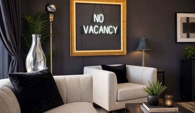 Unique 7BR Dual-Apt Retreat