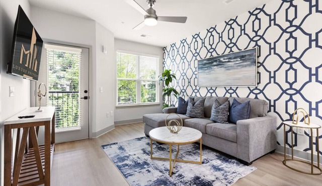 Unique Living 5 Min From Downtown