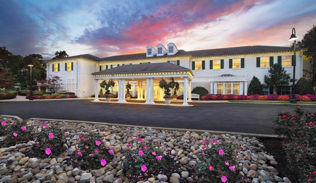 Unwind in Style: Marriott Fairway Villas