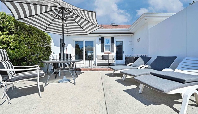 Updated A-Zone Beach Block+, 2 Bedroom, 2 Bath, Sleeping 6, in Brigantine