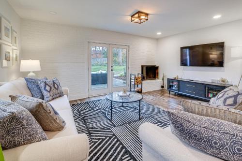 Upscale Family Retreat Near DC & Georgetown!